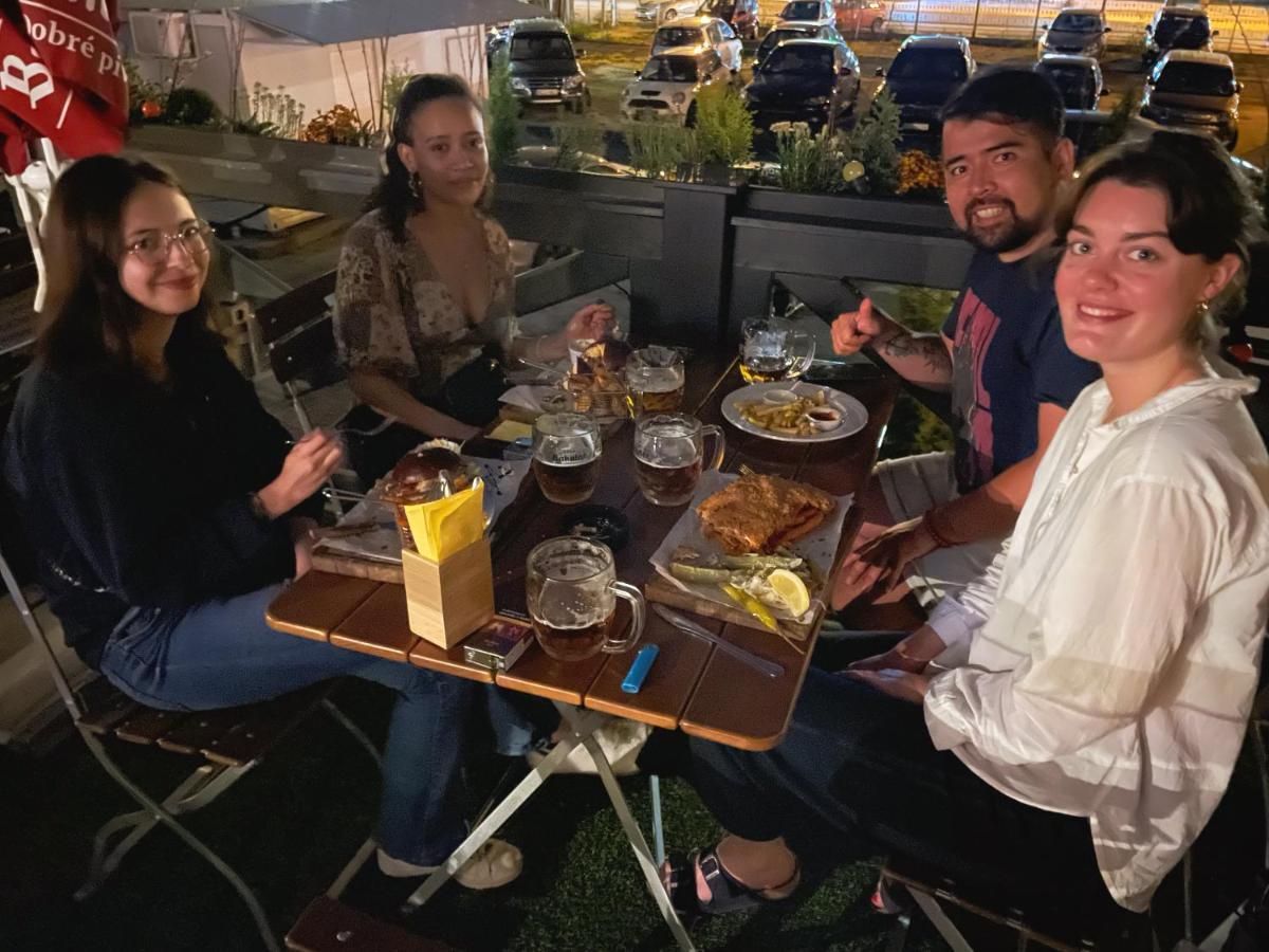 Budapest Garden Hostel Екстер'єр фото