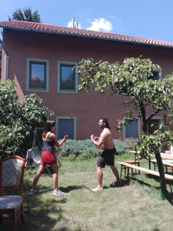 Budapest Garden Hostel Екстер'єр фото